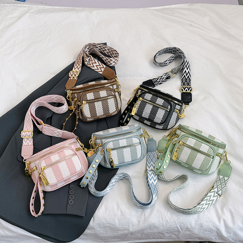 Women'S Kipling Bags - Sac de poitrine à texture PU